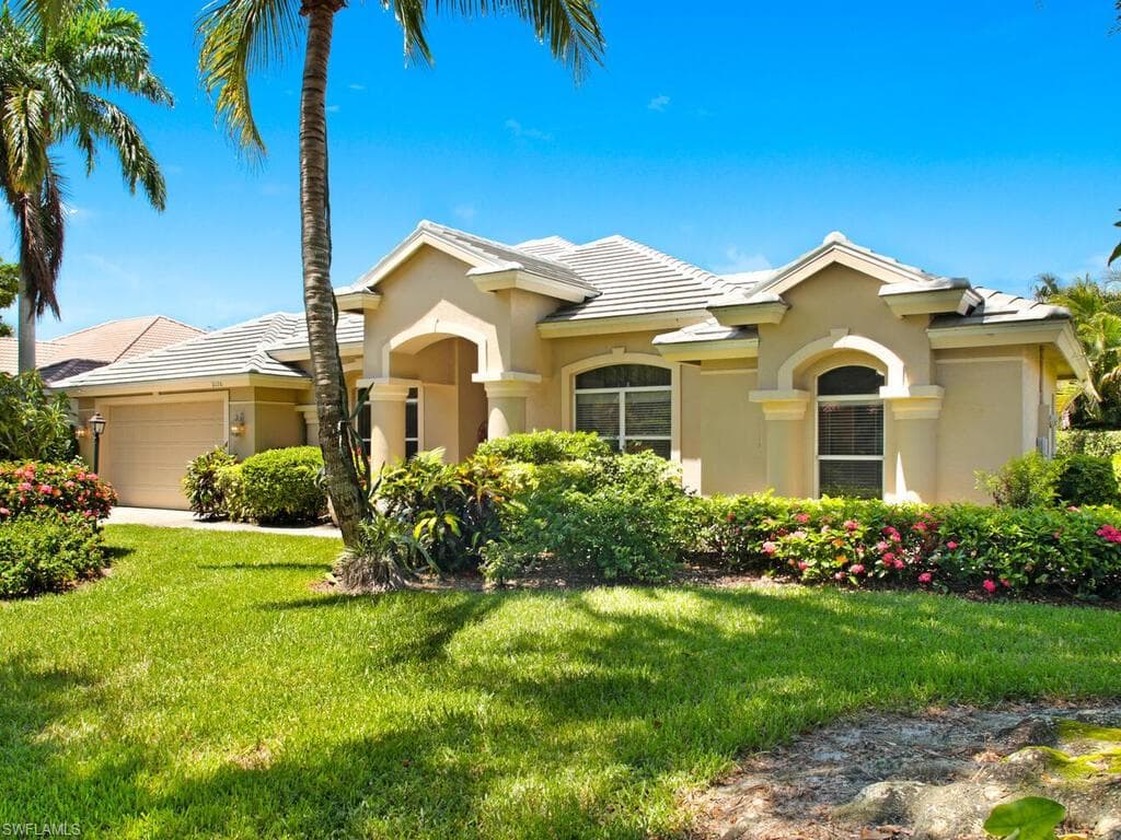 2126 Mission DR NAPLES, FL 34109