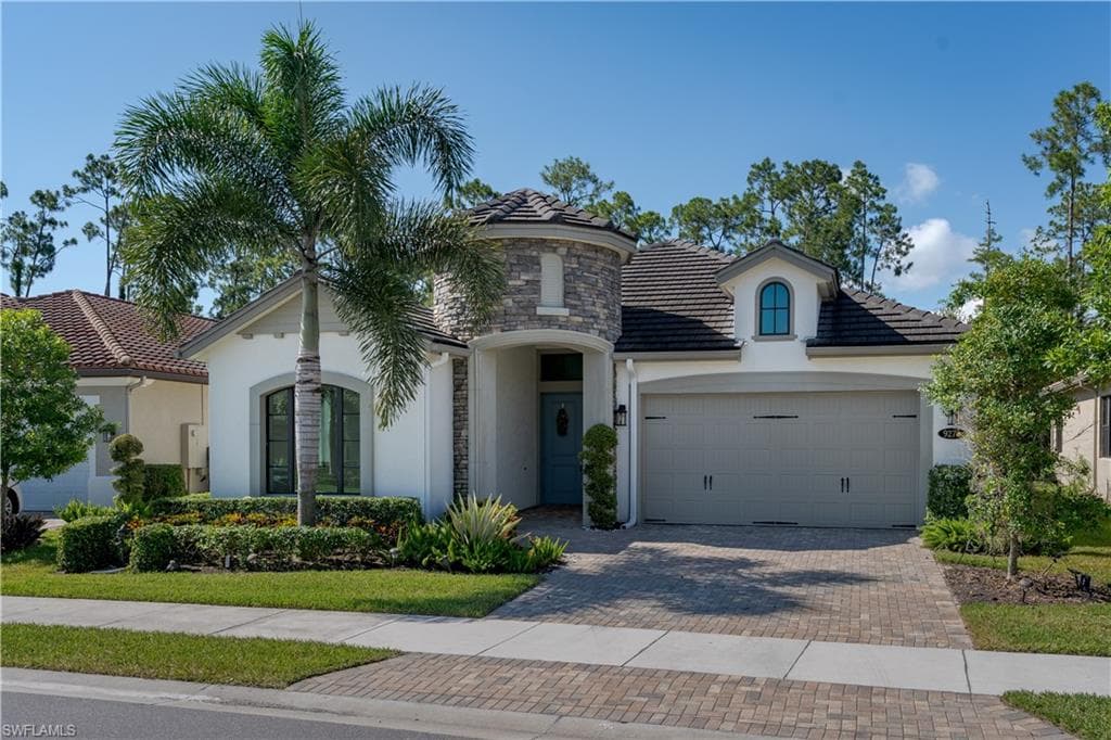 9276 Glenforest DR NAPLES, FL 34120