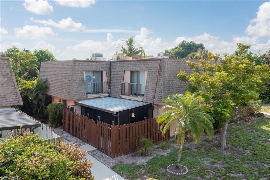 18001 San Juan CT 3 FORT MYERS, FL 33967