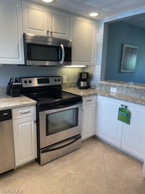 180 Turtle Lake CT 110 NAPLES, FL 34105