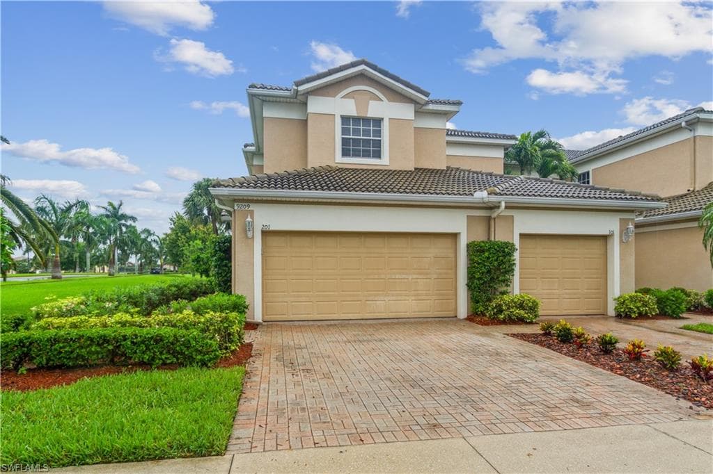 9209 Calle Arragon AVE 201 FORT MYERS, FL 33908