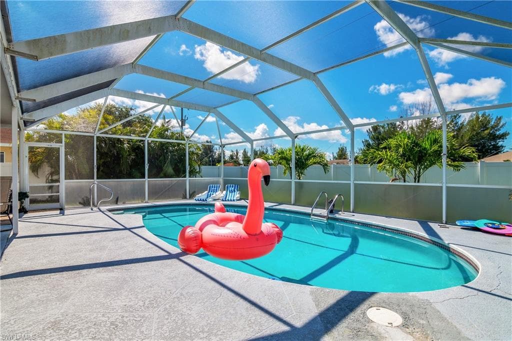 1824 1st ST CAPE CORAL, FL 33991