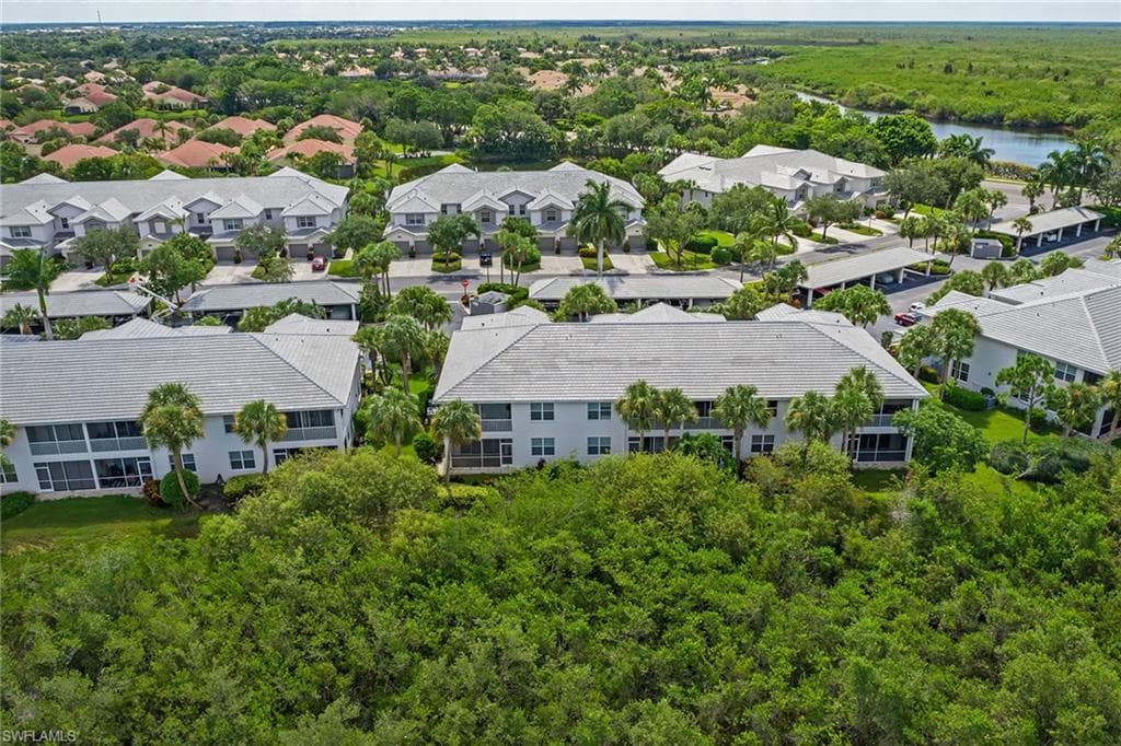 8325 Whisper Trace WAY 202 NAPLES, FL 34114