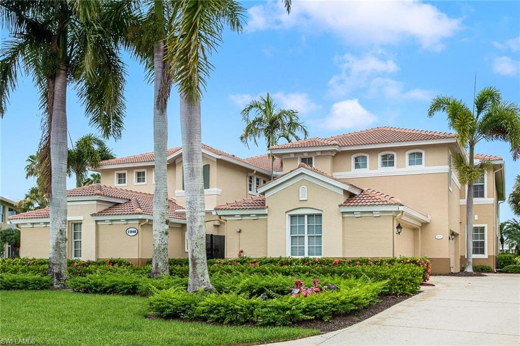 11048 Harbour Yacht CT 102 FORT MYERS, FL 33908
