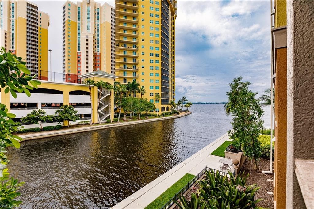 2825 Palm Beach BLVD 203 FORT MYERS, FL 33916