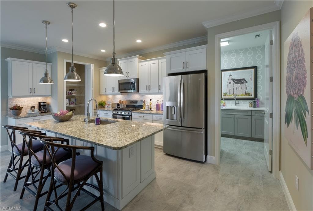2393 Ariane DR NAPLES, FL 34112