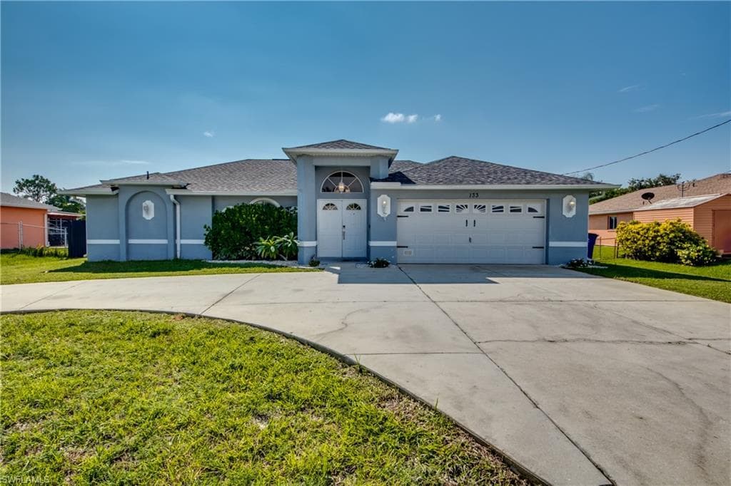 133 Zenith CIR FORT MYERS, FL 33913
