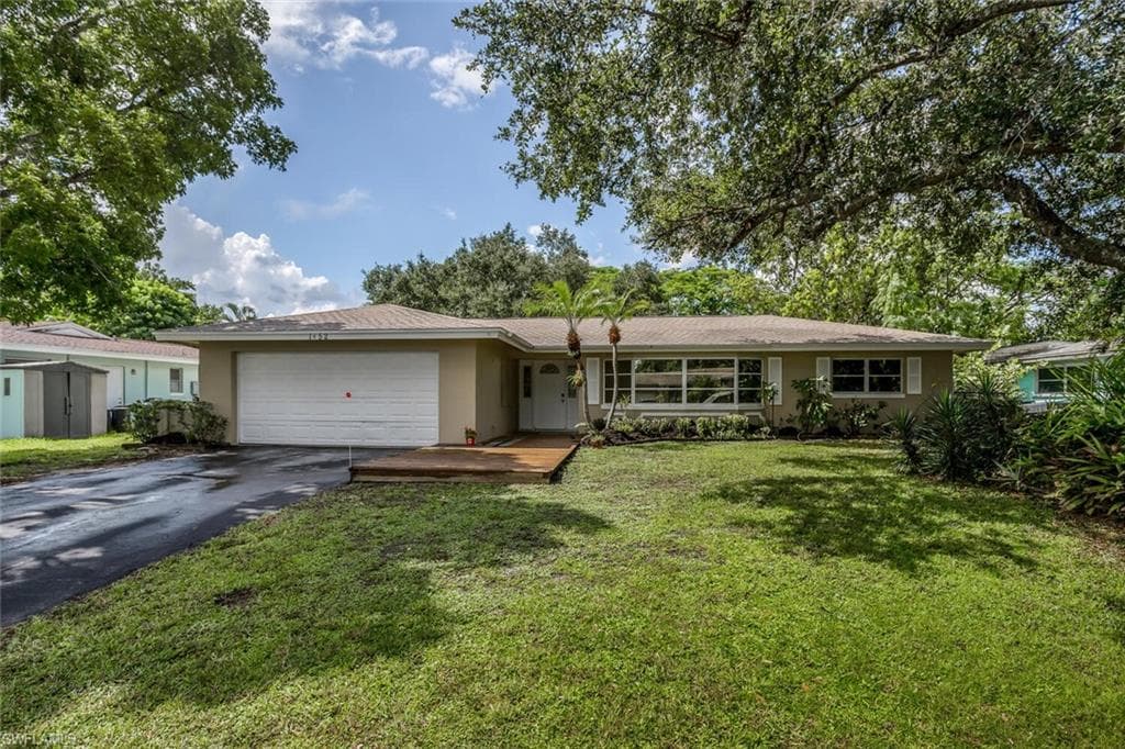 1652 S Hermitage RD FORT MYERS, FL 33919