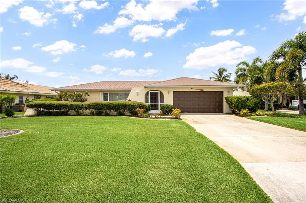 2030 SE 29th LN CAPE CORAL, FL 33904