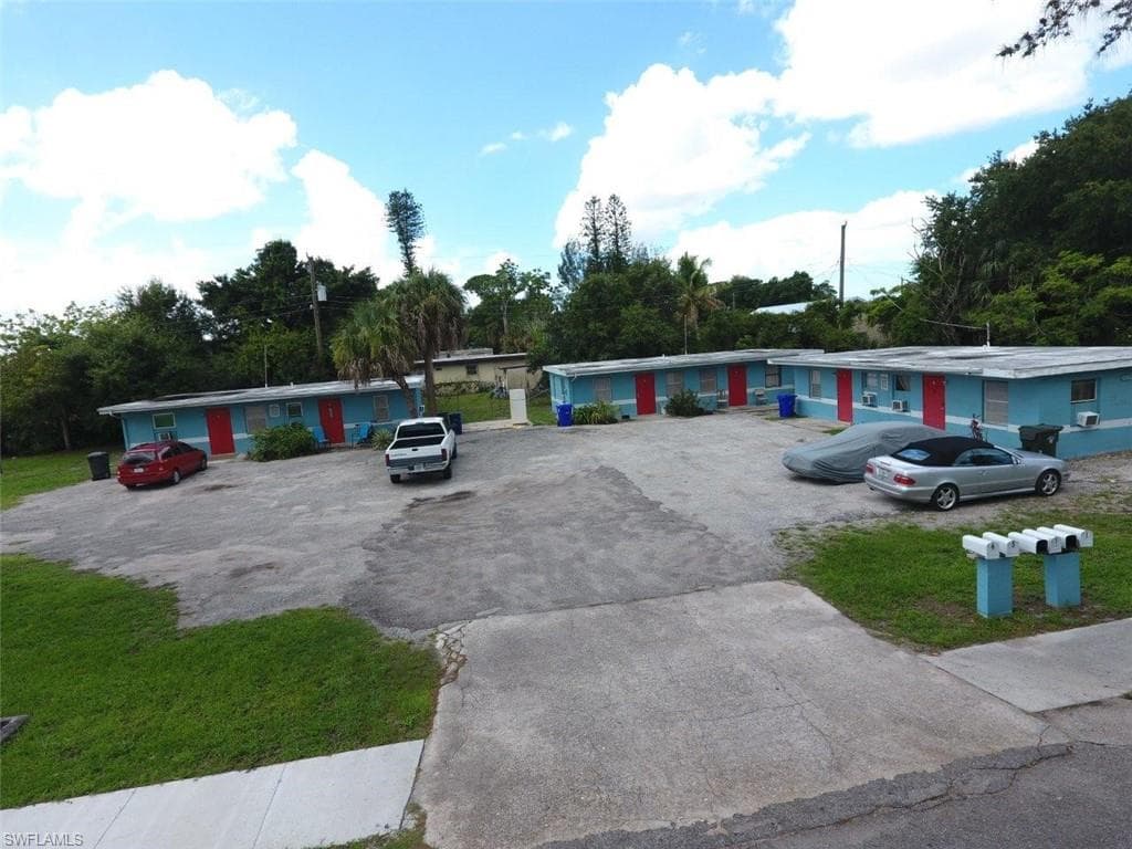 3308-3312 Handy CT FORT MYERS, FL 33916