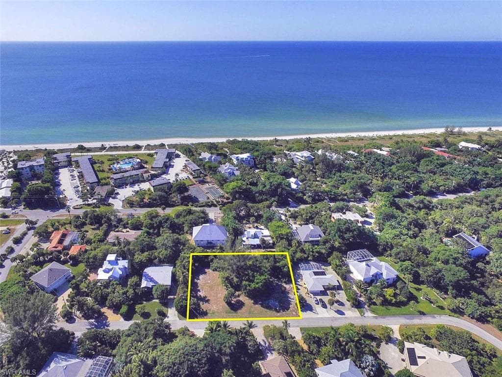 638 Lake Murex CIR SANIBEL, FL 33957