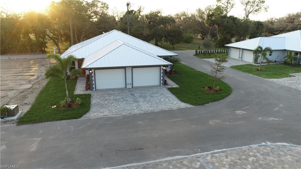 177 Village CIR 31 LABELLE, FL 33935