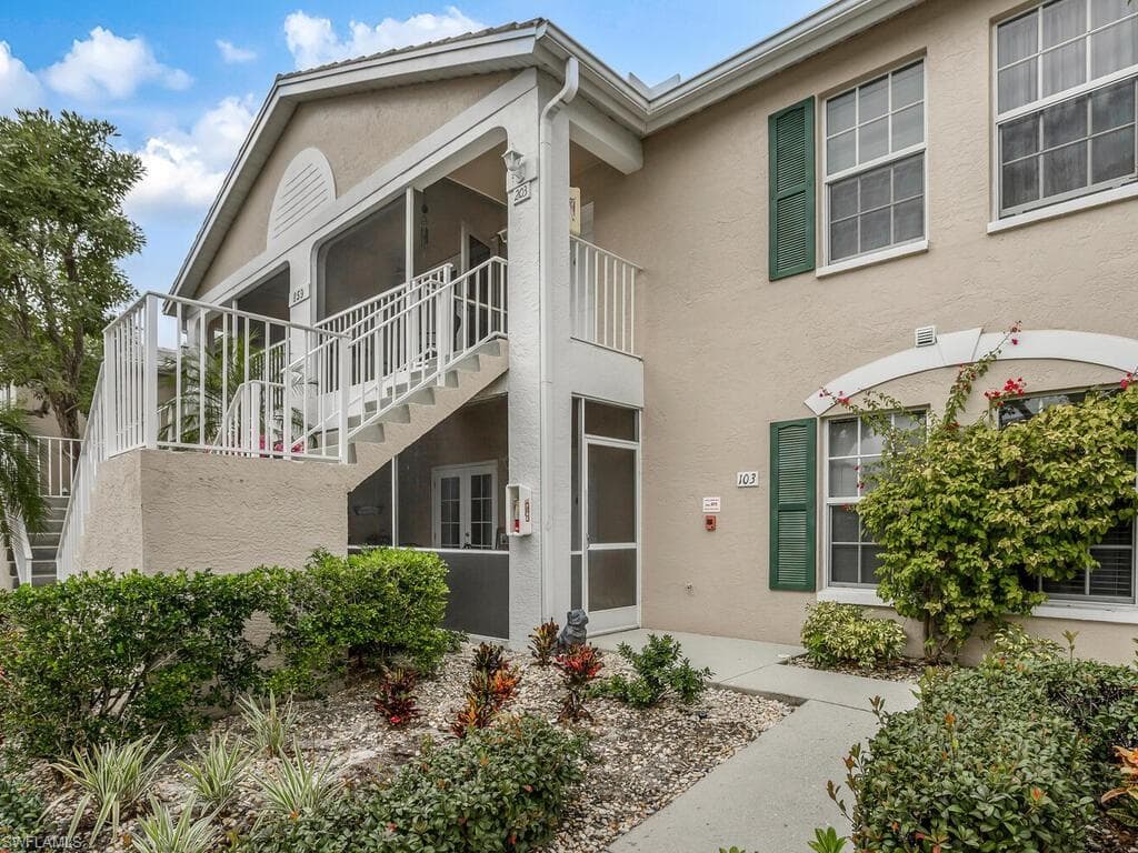 859 Tanbark DR 103 NAPLES, FL 34108