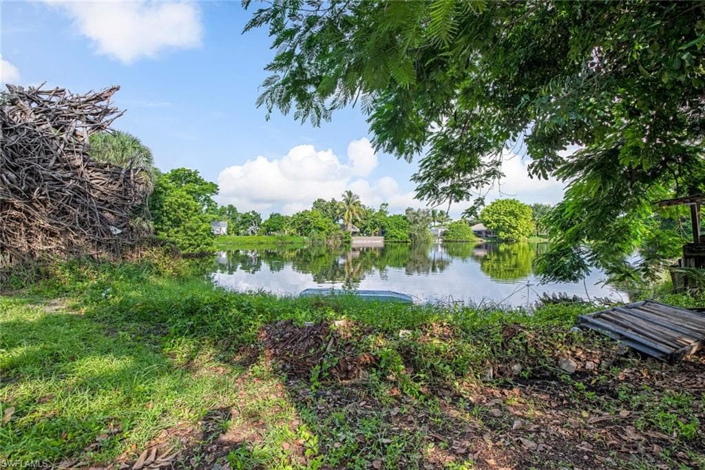 4523 Boabadilla ST NAPLES, FL 34103