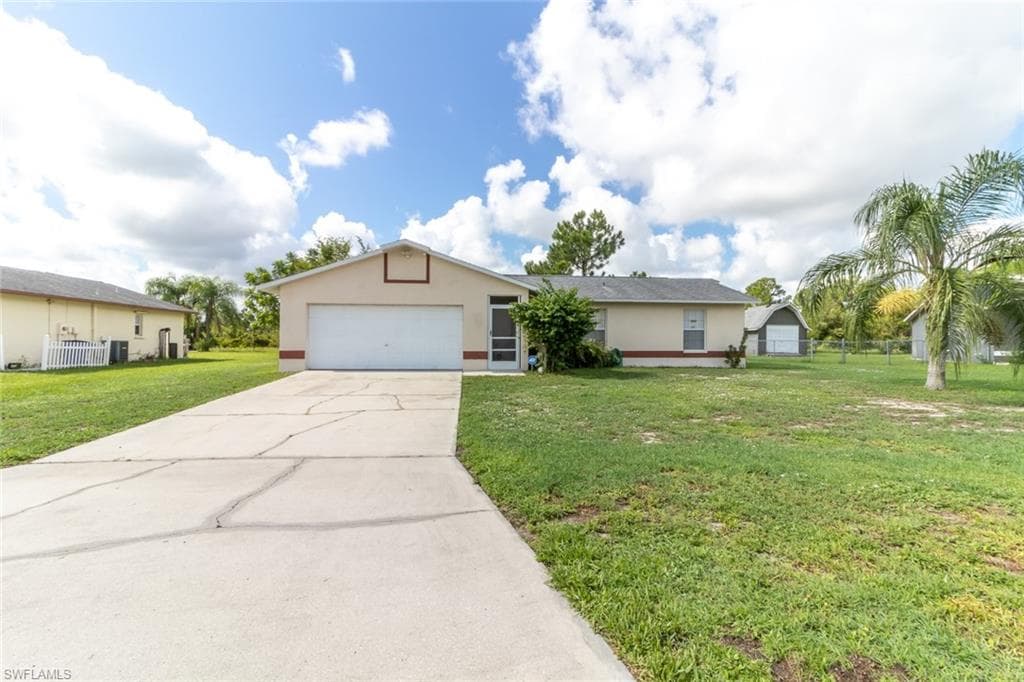 1602 Covington Meadows CIR LEHIGH ACRES, FL 33936