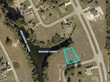 2323 NE 41st LN CAPE CORAL, FL 33909