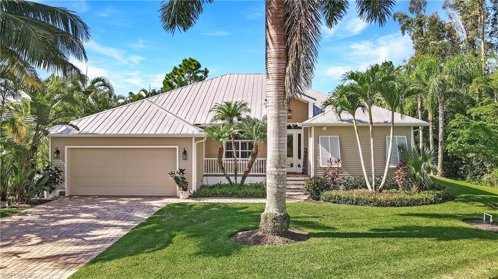 8727 Lakefront CT FORT MYERS, FL 33908