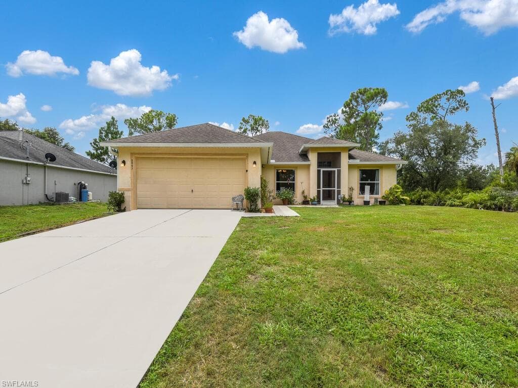 2007 Mcarthur AVE ALVA, FL 33920