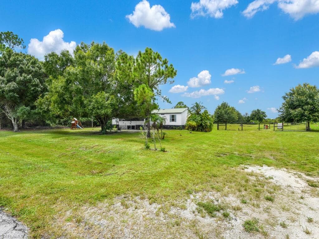550 N Hacienda ST CLEWISTON, FL 33440