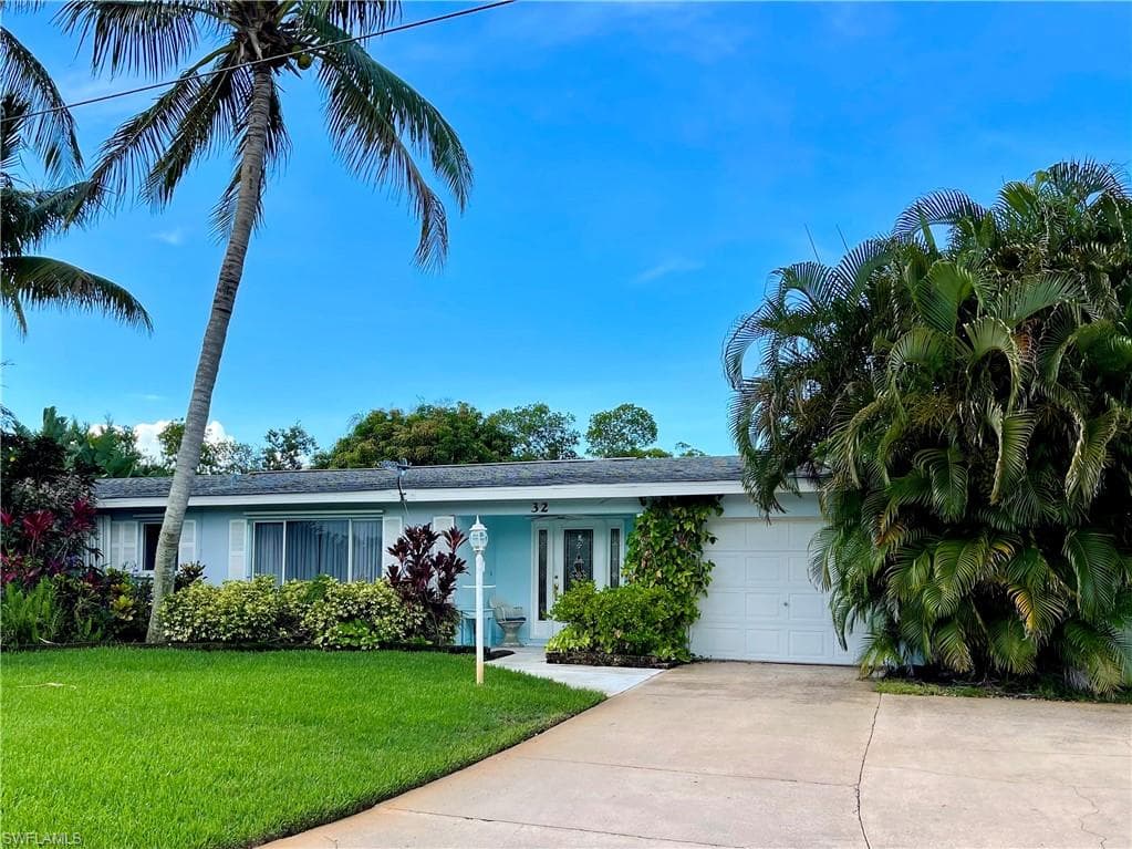 32 Fairview BLVD FORT MYERS BEACH, FL 33931
