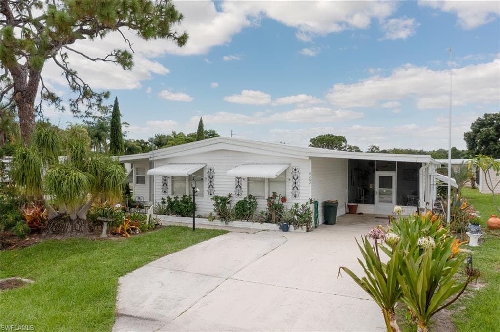 9282 Baron RD BONITA SPRINGS, FL 34135
