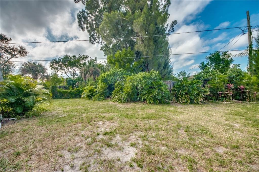 1906 NE 21st ST CAPE CORAL, FL 33909