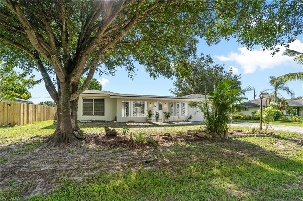 183 Connecticut AVE FORT MYERS, FL 33905