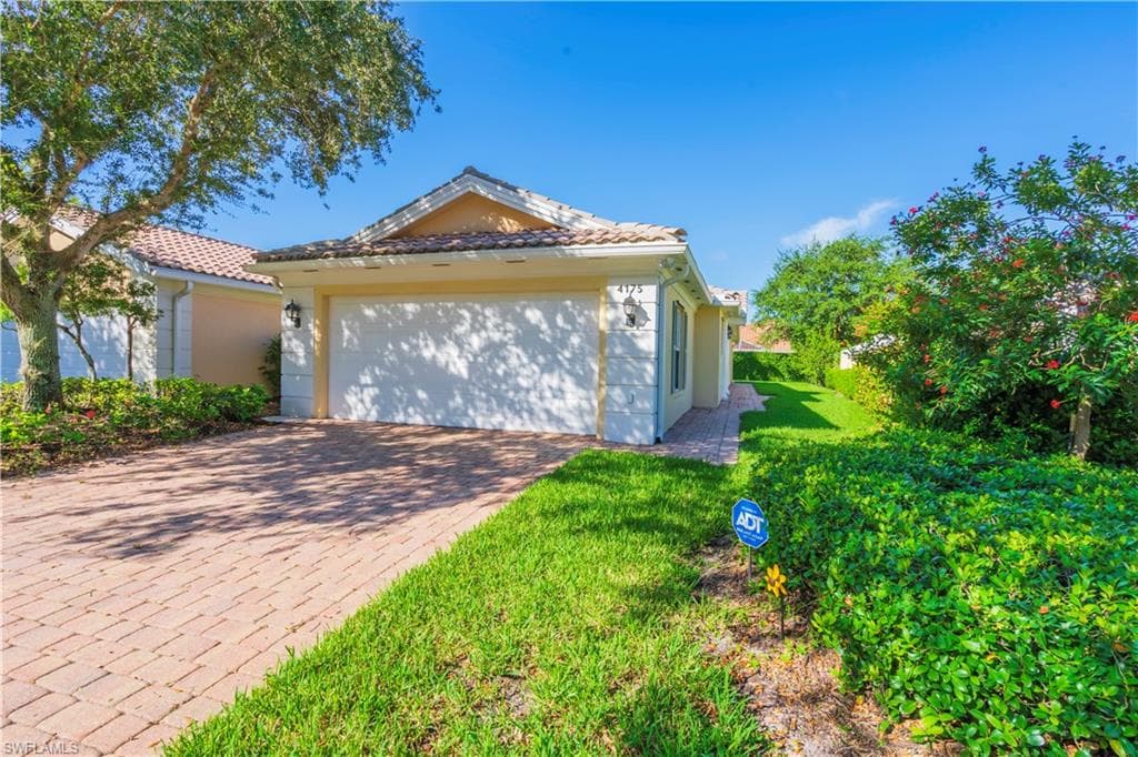 4175 Saint George LN NAPLES, FL 34119