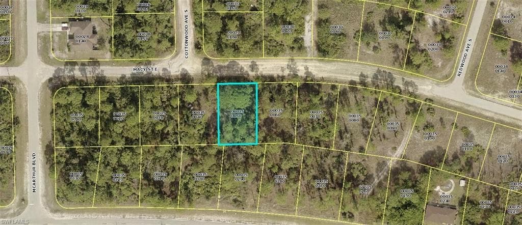 920 Macy ST E LEHIGH ACRES, FL 33974