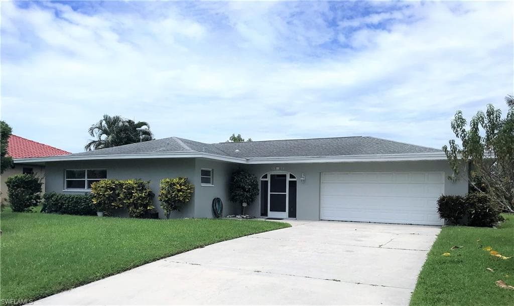 1819 SE 37th ST CAPE CORAL, FL 33904
