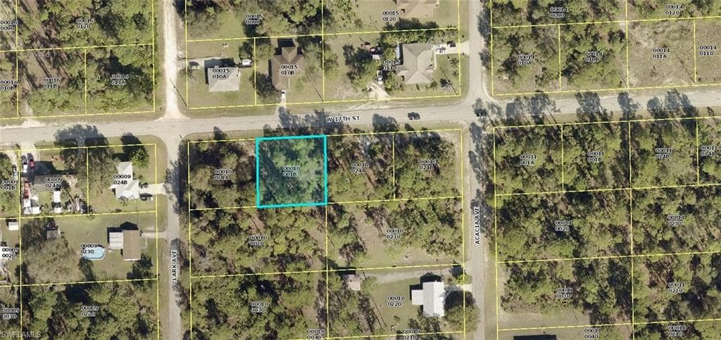 1305 W 17th ST LEHIGH ACRES, FL 33972