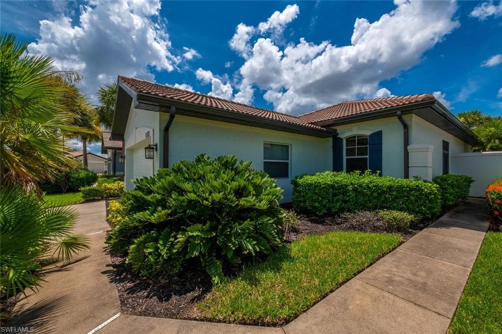 10408 Avila CIR FORT MYERS, FL 33913