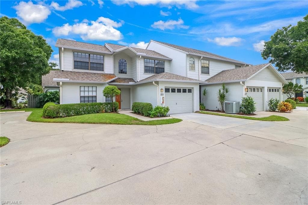 800 Meadowland DR Q NAPLES, FL 34108