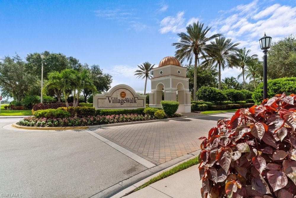 15325 Laughing Gull LN BONITA SPRINGS, FL 34135