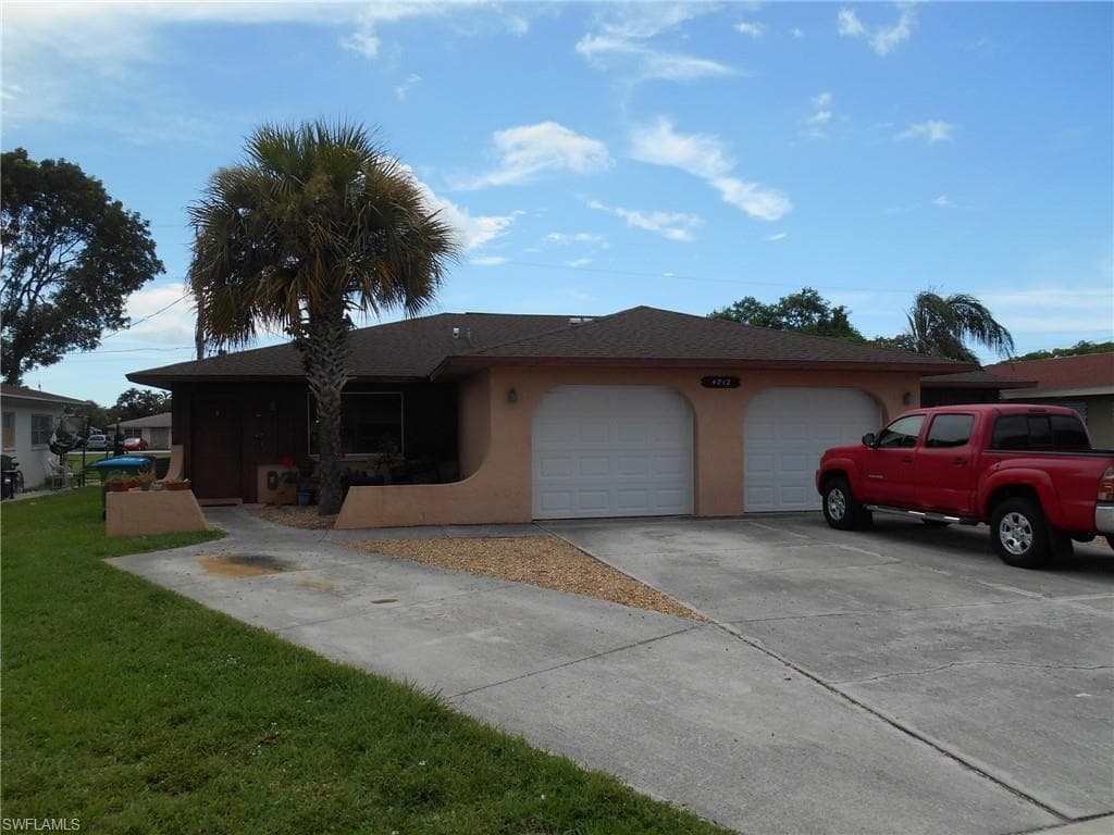 4812 Lucaya DR A-B CAPE CORAL, FL 33904