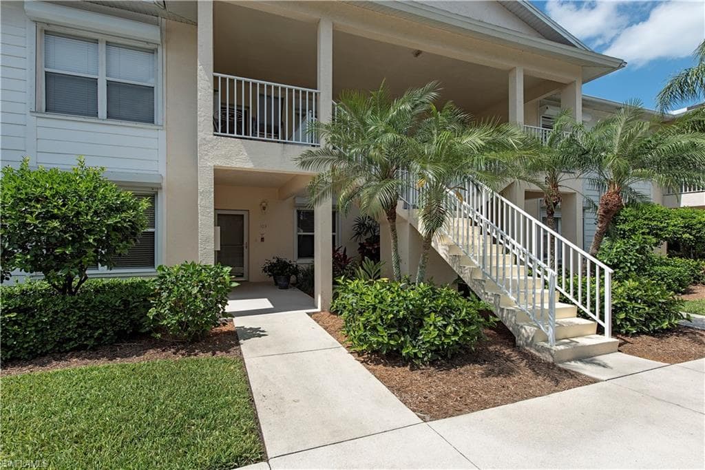 1240 Sarah Jean CIR M-103 NAPLES, FL 34110
