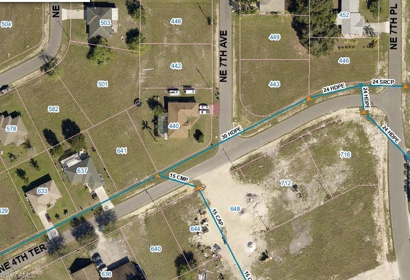 712 NE 4th TER CAPE CORAL, FL 33909