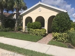 8135 Sorrento LN NAPLES, FL 34114