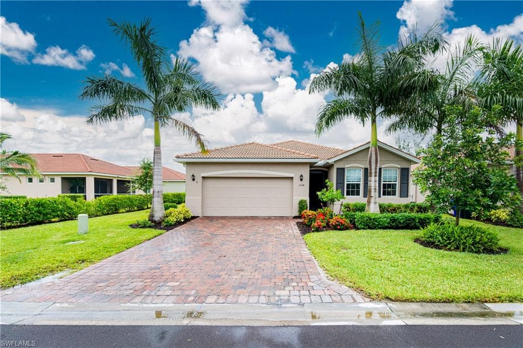3168 Royal Gardens AVE FORT MYERS, FL 33916