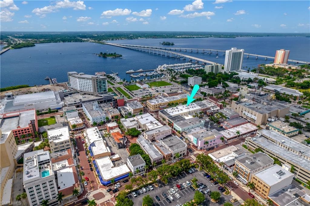 2260 1st ST 209 FORT MYERS, FL 33901