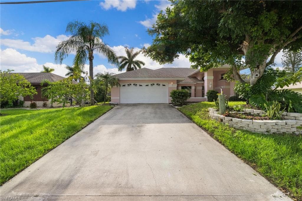 818 SE 21st AVE CAPE CORAL, FL 33990