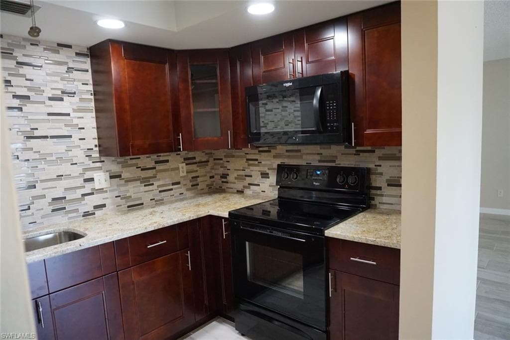 4706 SE 4th PL 12 CAPE CORAL, FL 33904