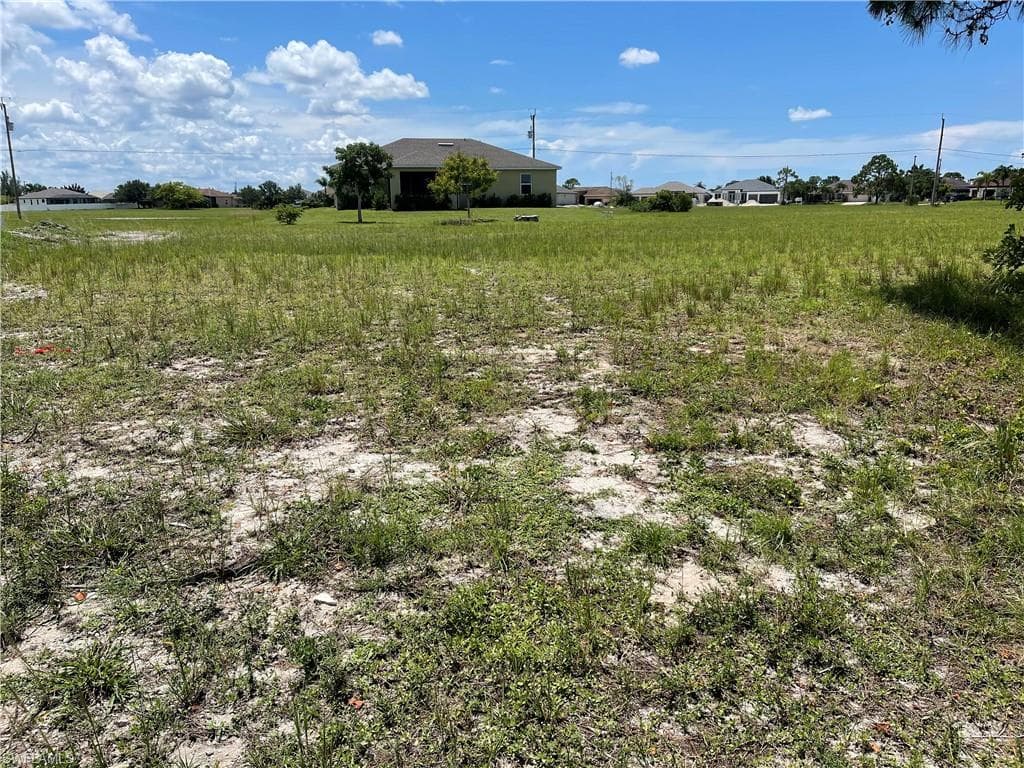 3530 NW 21st ST CAPE CORAL, FL 33993