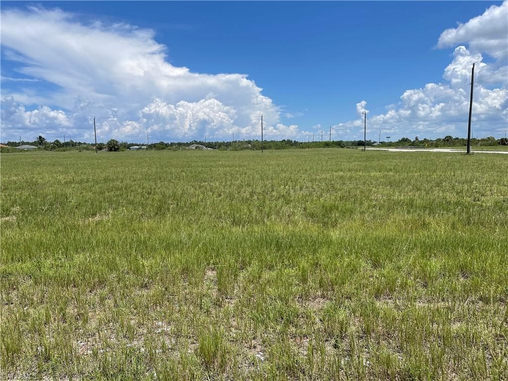 4007 NW 38th LN CAPE CORAL, FL 33993