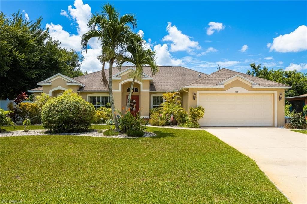 316 SE 32nd TER CAPE CORAL, FL 33904