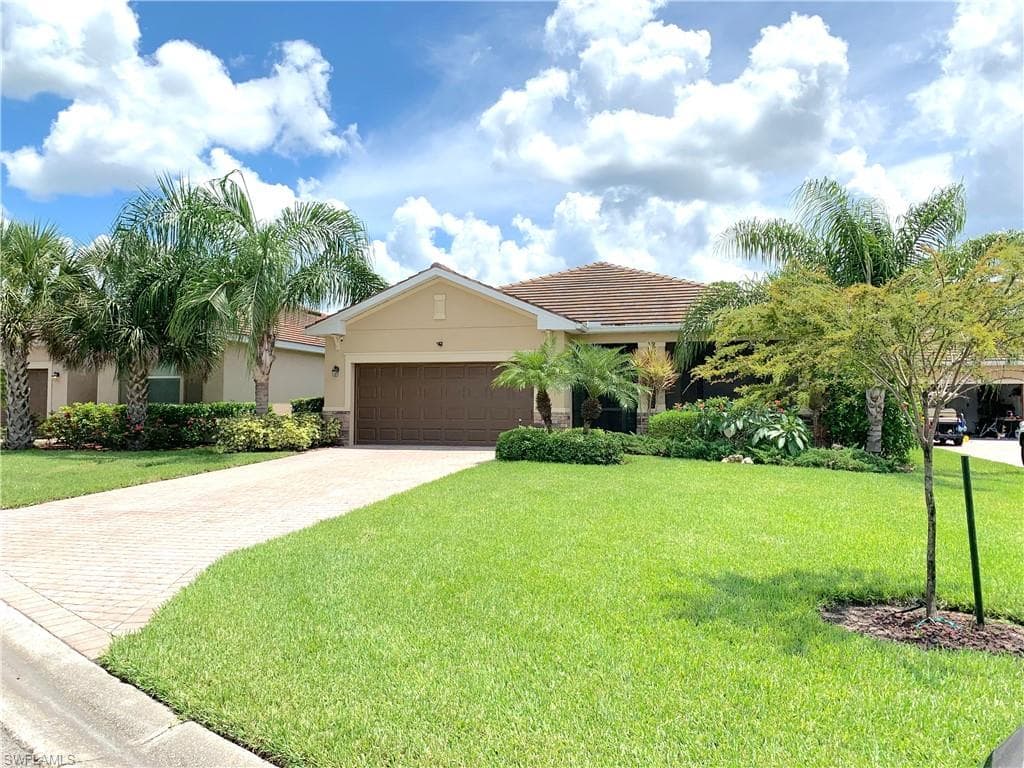 3260 Aralia CT ALVA, FL 33920