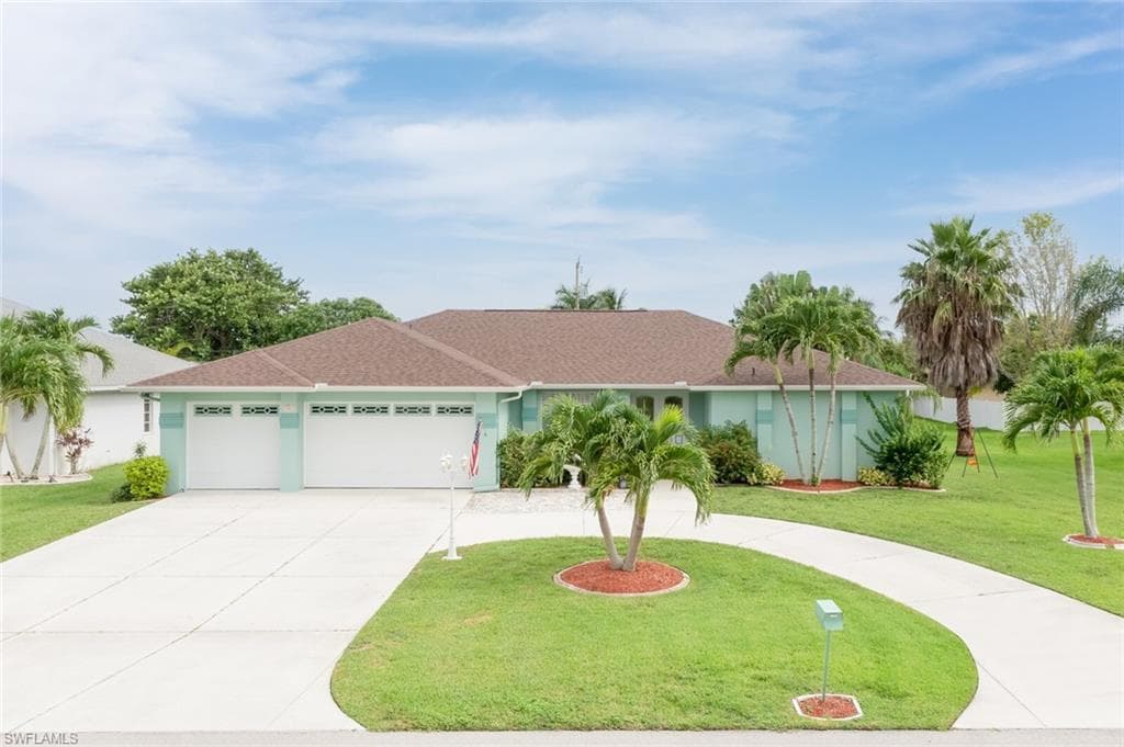 1824 SE 20th LN CAPE CORAL, FL 33990