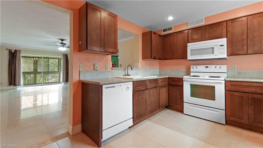 2828 Jackson ST E6 FORT MYERS, FL 33901