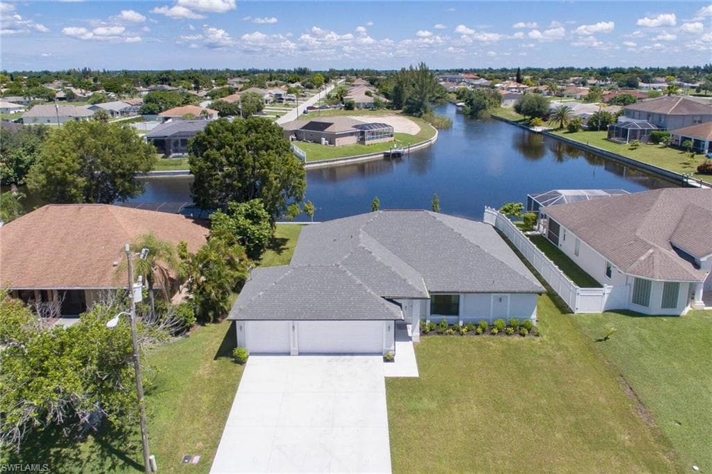 829 SW 37th ST CAPE CORAL, FL 33914