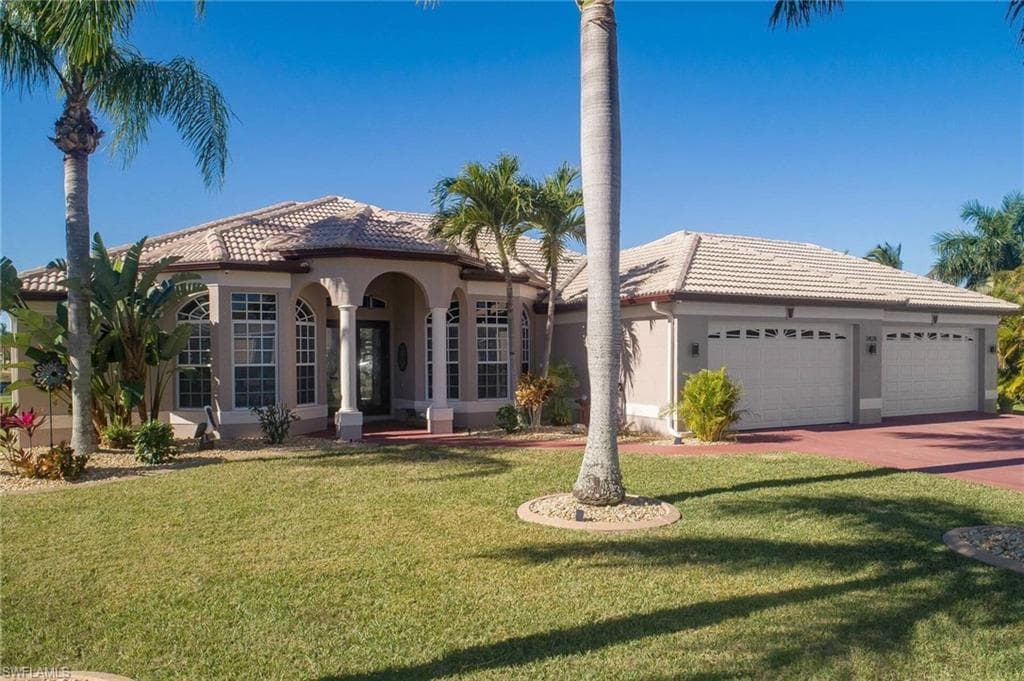 3428 SW 25th PL CAPE CORAL, FL 33914